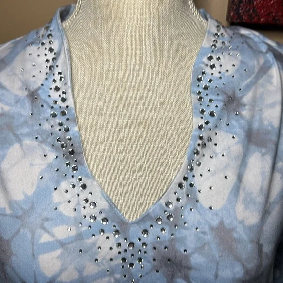 Ruby Rd. Women’s Blue and Gray Embellished Top Size Large - Picture 2 of 9